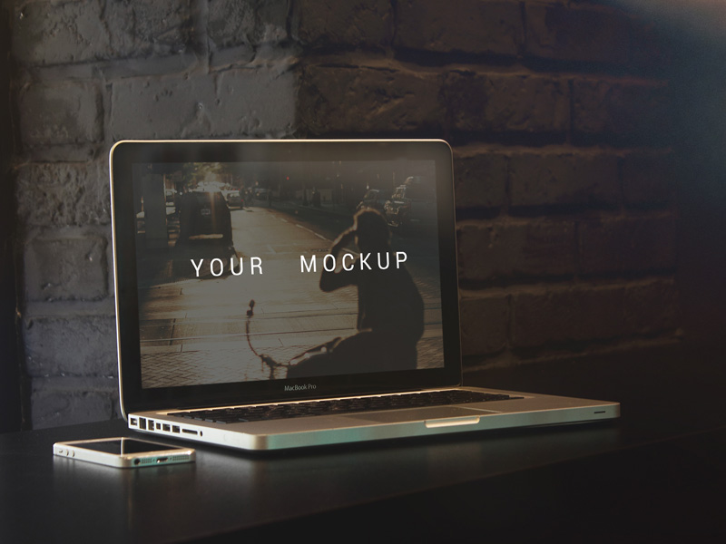 Apple MacBook Pro 5 PSD Mockups