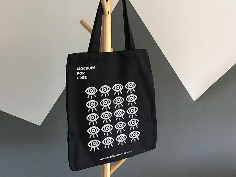 Hanging tote bag mockup - Mockups Design